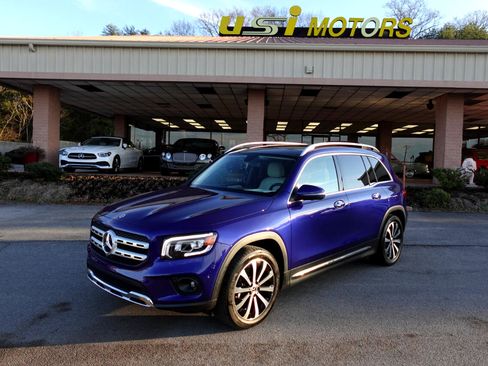 Used 2021 Mercedes-Benz GLB 250 4MATIC w/ Premium Package image 25