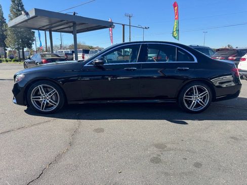 Used 2019 Mercedes-Benz E 300 image 9