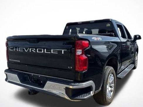 Used 2023 Chevrolet Silverado 1500 LT AWD/4WD image 2