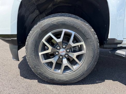 Used 2022 GMC Canyon AT4 w/ Trailering Package AWD/4WD image 17