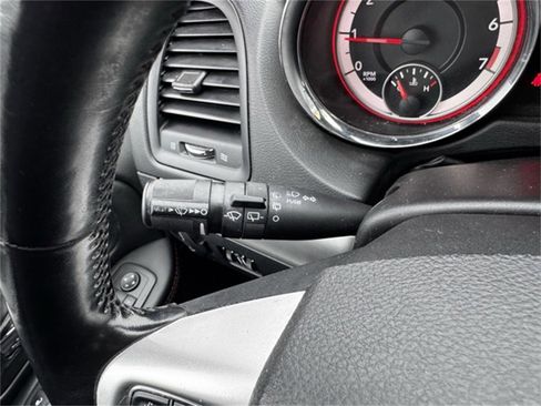 Used 2019 Dodge Grand Caravan GT image 31