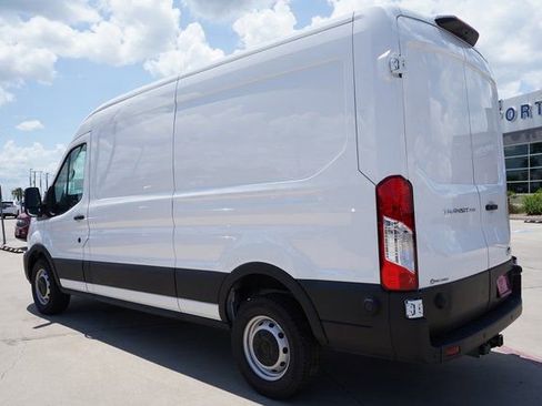 New 2024 Ford Transit 250 148 Medium Roof image 5