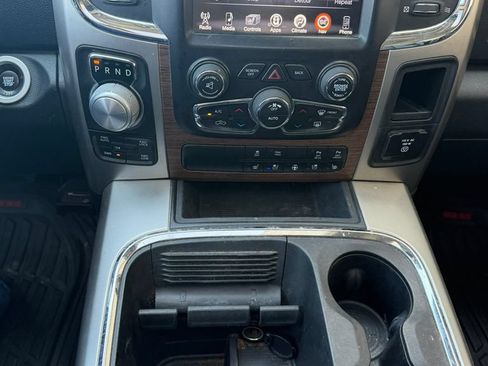 Used 2017 RAM 1500 Laramie w/ Convenience Group AWD/4WD image 13
