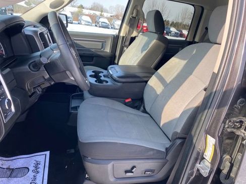 Used 2023 RAM 1500 Classic SLT image 15