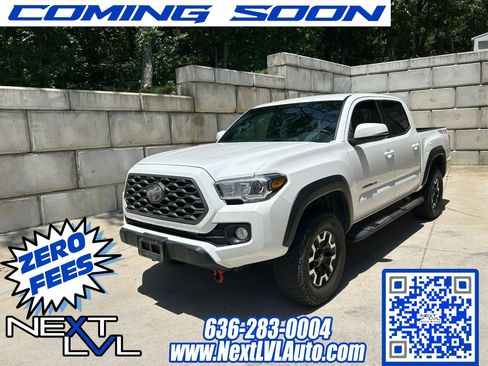 Used 2021 Toyota Tacoma TRD Off-Road w/ Technology Package AWD/4WD image 1