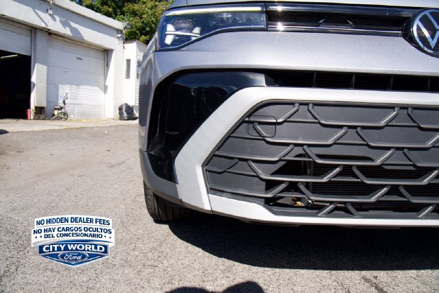 Used 2025 Volkswagen Taos S FWD image 7
