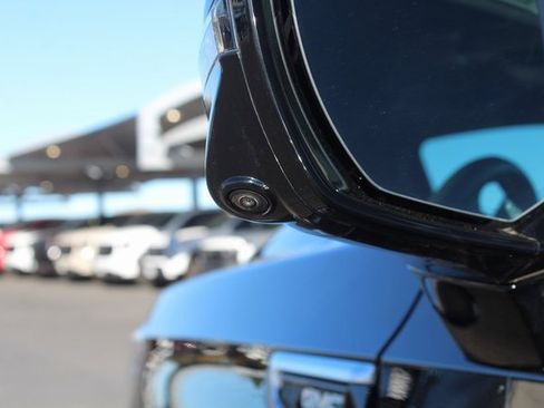 Used 2022 GMC Yukon Denali w/ Max Trailering Package image 18