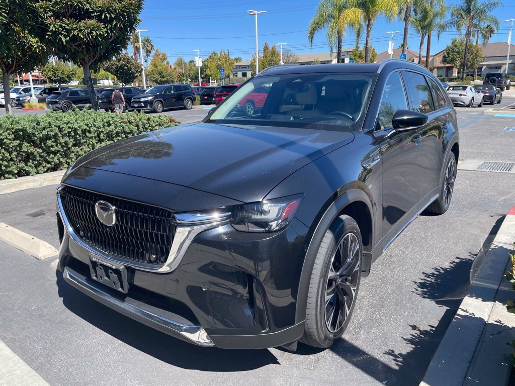 Used 2024 MAZDA CX-90 Plug-In Hybrid w/ Premium Plus AWD/4WD image 4