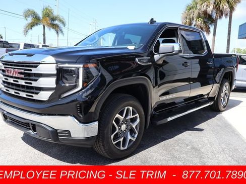 New 2026 GMC Sierra 1500 SLE w/ Max Trailering Package AWD/4WD image 4