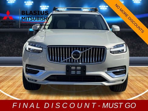 Used 2022 Volvo XC90 T6 Inscription w/ Advanced Package image 3