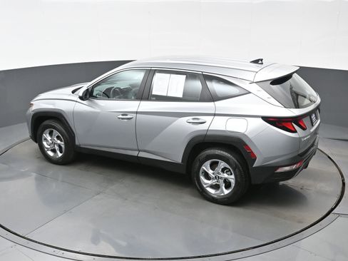 Used 2023 Hyundai Tucson SE image 32