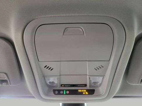 Used 2023 GMC Acadia SLE w/ Driver Convenience Package image 19