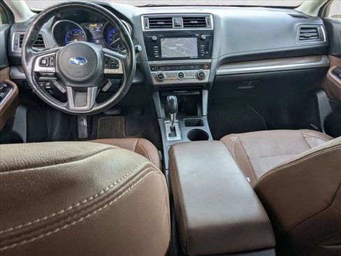 Used 2017 Subaru Outback 3.6R Touring w/ Popular Package #5A image 17