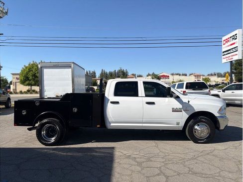 Used 2018 RAM 3500 Tradesman w/ Chrome Appearance Group image 5