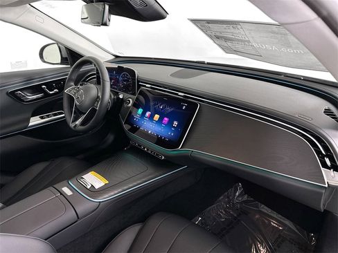 Used 2025 Mercedes-Benz E 350 Sedan image 30