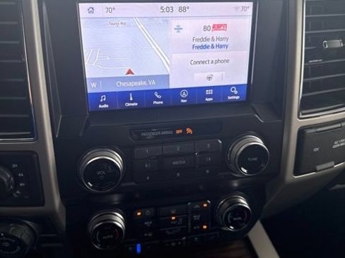 Used 2019 Ford F150 Lariat w/ Equipment Group 502A Luxury AWD/4WD image 16