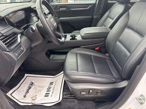 Certified 2024 GMC Acadia Elevation w/ Luxury Package image 15