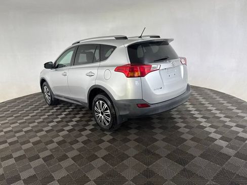 Used 2013 Toyota RAV4 LE AWD/4WD image 7