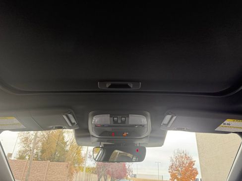 Certified 2025 Subaru Crosstrek 2.5i Sport w/ Crosstrek Mirror Package image 20
