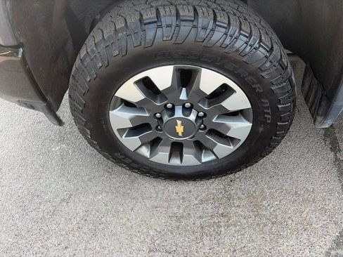 Used 2021 Chevrolet Silverado 2500 Custom w/ Custom Value Package AWD/4WD image 41