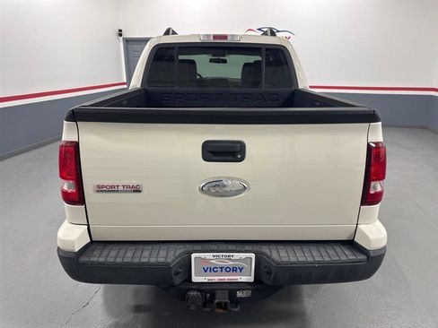 Used 2010 Ford Explorer Sport Trac XLT RWD image 8