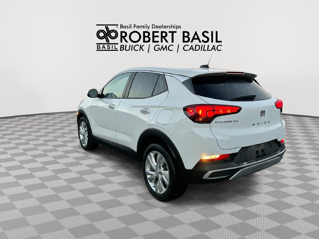 Used 2024 Buick Encore GX Preferred w/ Comfort Package FWD image 6