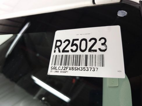 Certified 2025 Land Rover Discovery Sport S image 41