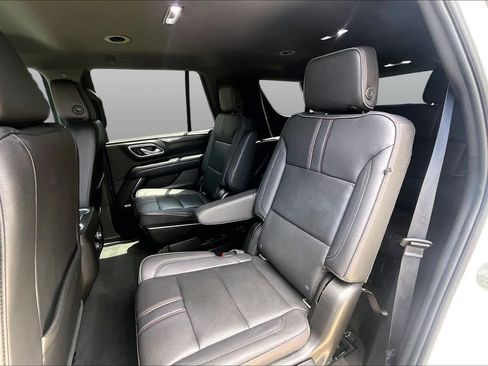 Used 2021 Chevrolet Tahoe RST w/ Luxury Package RWD image 20