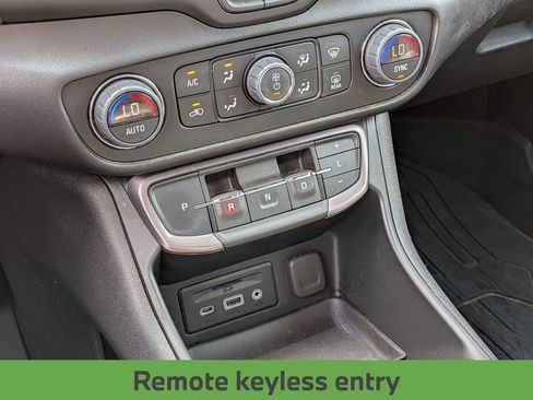 Used 2022 GMC Terrain AT4 w/ LPO, Floor Liner Package AWD/4WD image 21