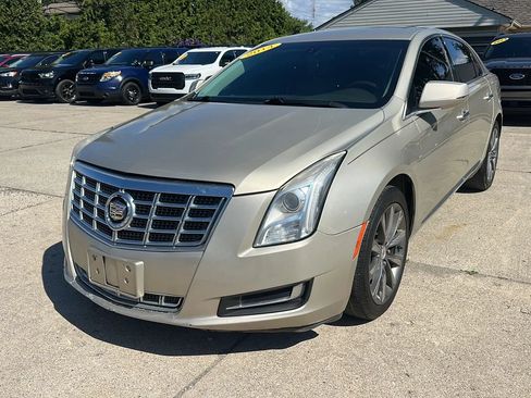 Used 2014 Cadillac XTS FWD image 1