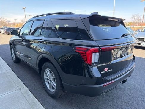New 2026 Ford Explorer Active image 5