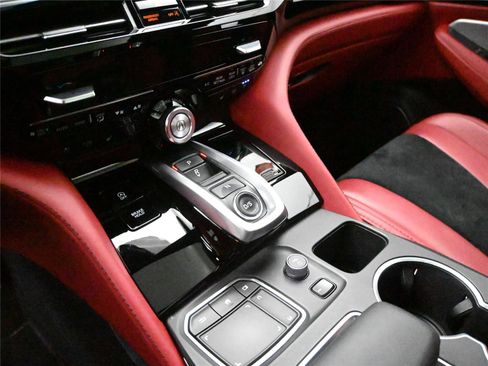 Used 2023 Acura MDX A-Spec image 5