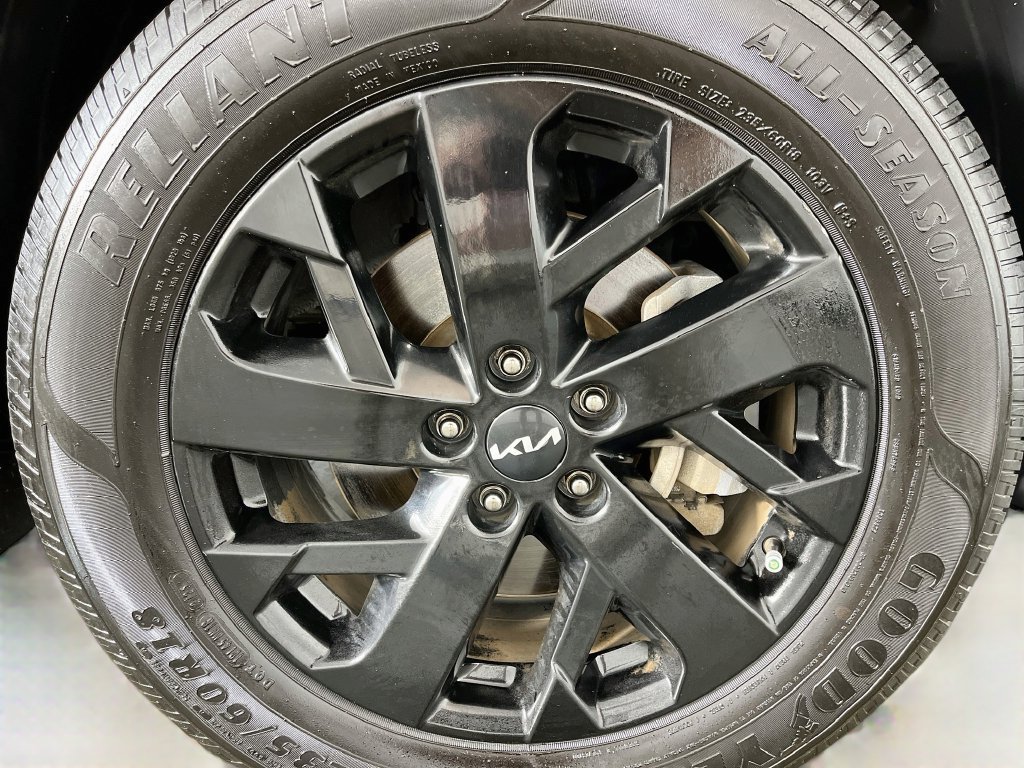 Used 2023 Kia Sorento S AWD/4WD image 31