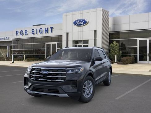 New 2026 Ford Explorer Active image 2