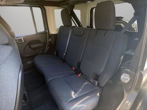 Certified 2025 Jeep Wrangler Unlimited Rubicon AWD/4WD image 22