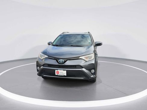 Certified 2018 Toyota RAV4 XLE w/ Carpet Mat Package AWD/4WD image 3