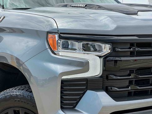 Used 2025 Chevrolet Silverado 1500 LT Trail Boss w/ Convenience Package II AWD/4WD image 10