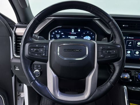 Used 2022 GMC Sierra 1500 Denali w/ Denali Reserve Package image 3