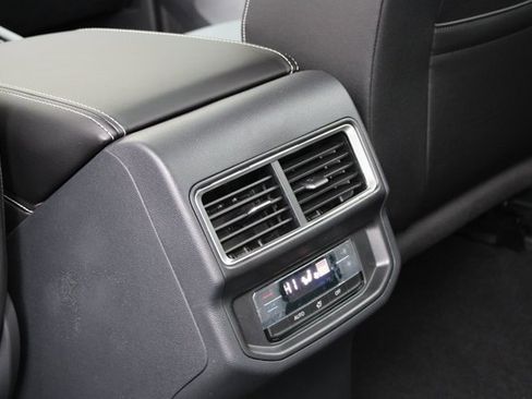 New 2026 Volkswagen Atlas SE image 22