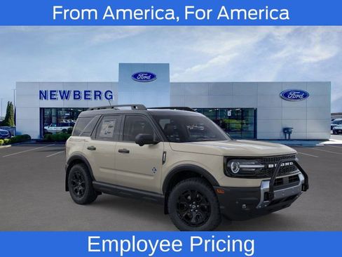 New 2025 Ford Bronco Sport Outer Banks w/ Sasquatch Outer Banks Package AWD/4WD image 1