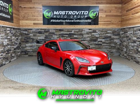 Used 2022 Toyota GR86 image 1