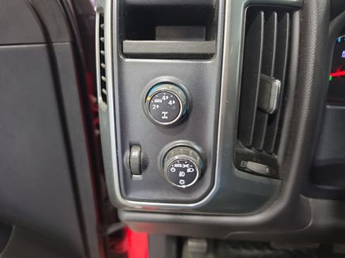 Used 2015 Chevrolet Silverado 1500 LT w/ LT Convenience Package AWD/4WD image 13