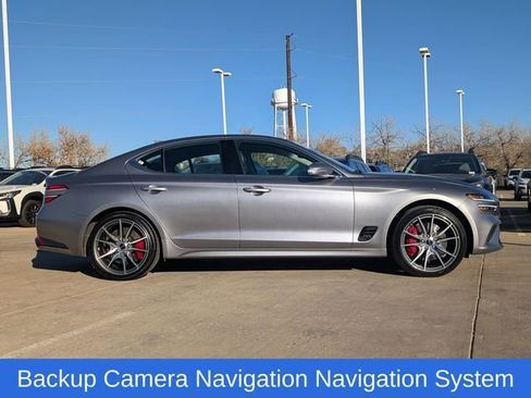 Used 2025 Genesis G70 2.5T image 2