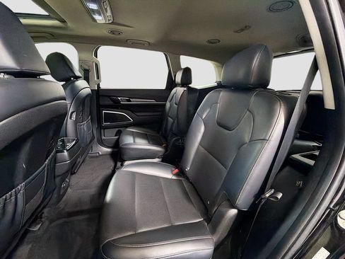 Used 2022 Kia Telluride S AWD/4WD image 27