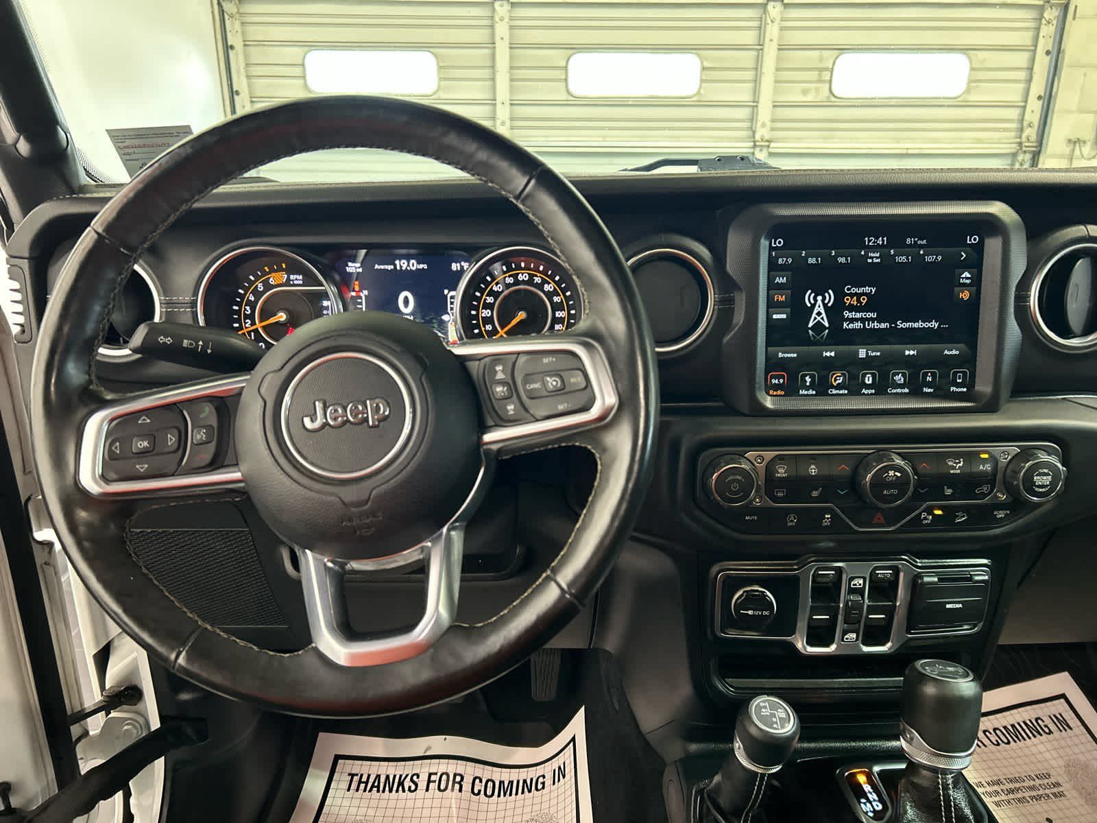 Used 2019 Jeep Wrangler Unlimited Sahara AWD/4WD image 8