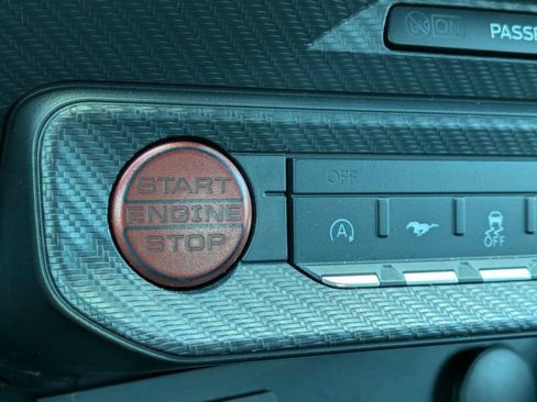 Used 2025 Ford Mustang Premium RWD image 27