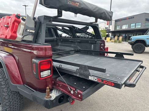 Used 2021 Jeep Gladiator Sport AWD/4WD image 9