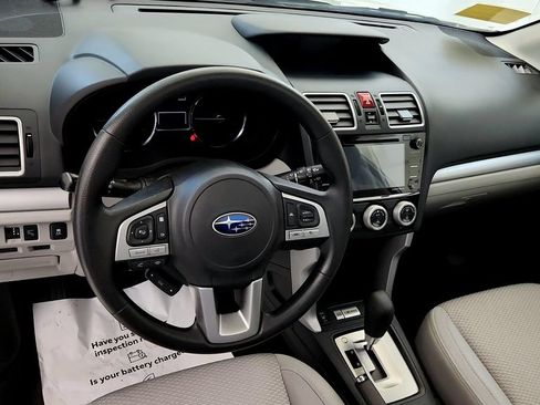Used 2017 Subaru Forester 2.5i Premium AWD/4WD image 24