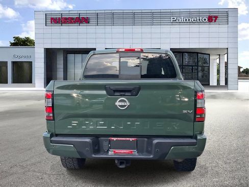 Used 2022 Nissan Frontier SV RWD image 5