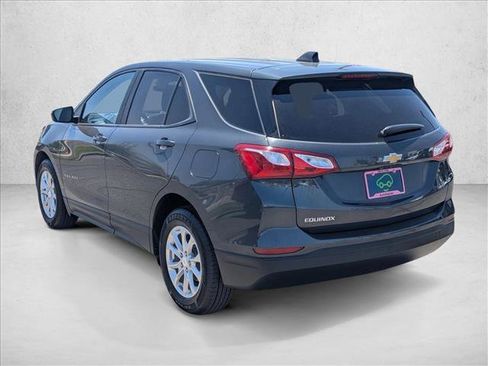 Certified 2021 Chevrolet Equinox LS w/ LS Convenience Package FWD image 8